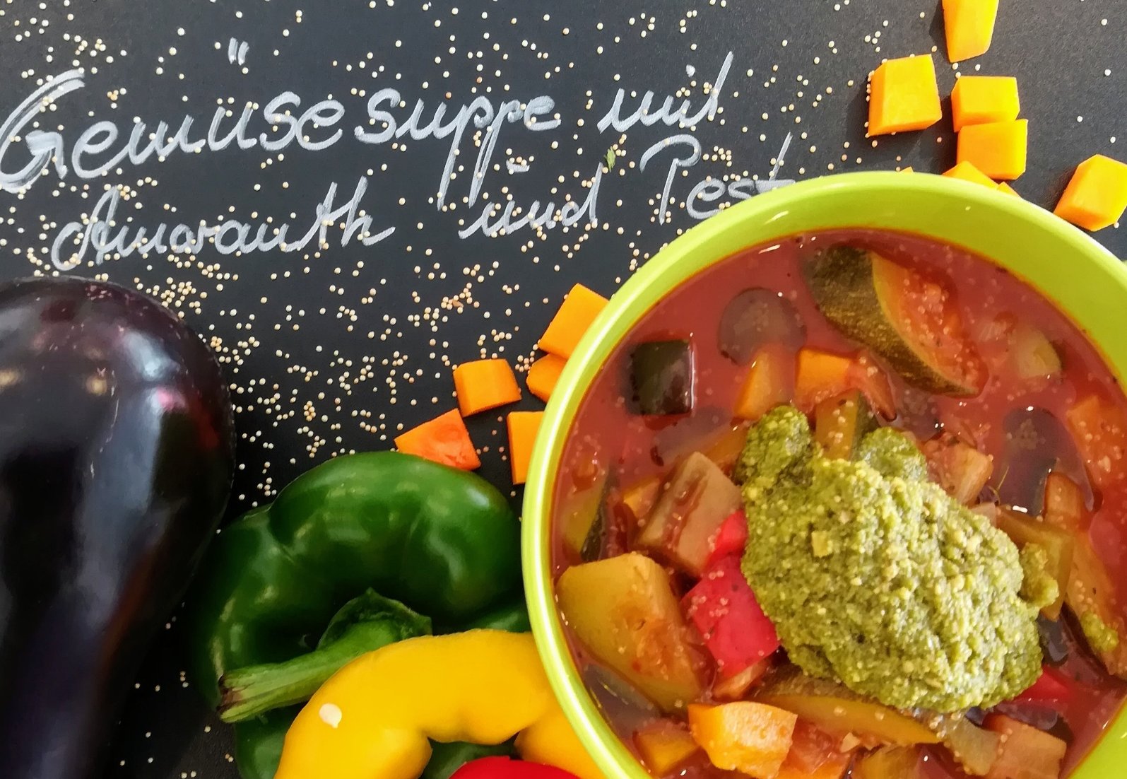 Gemüsesuppe mit Amaranth und Pesto